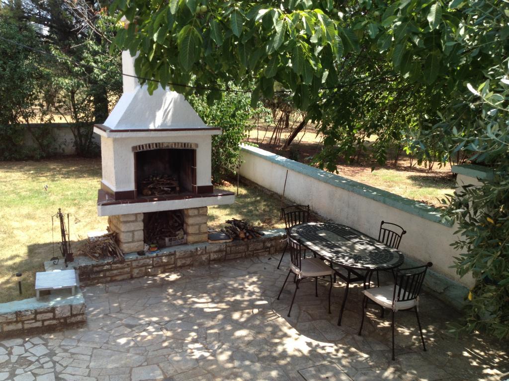 Villa Rosa With Yard And Children'S Playground Tar-Vabriga Pokoj fotografie